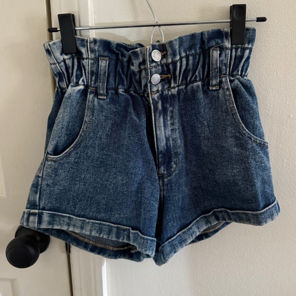 PacSun Paperwaist Mid Shorts Two Buttons sz25